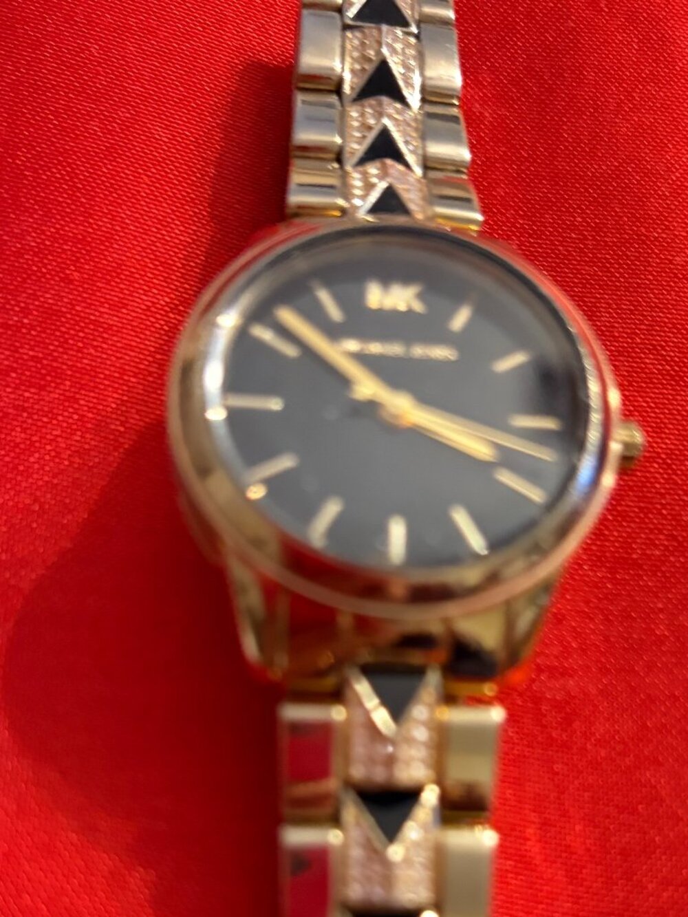 Michael Kors Women"s Quartz Watch